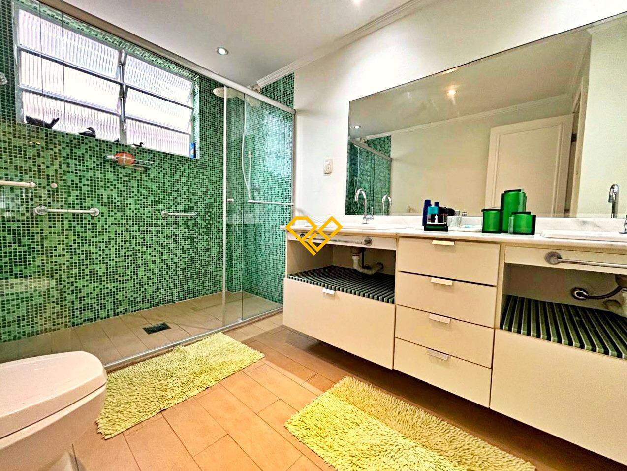 Apartamento à venda no Gonzaga: Wc suíte