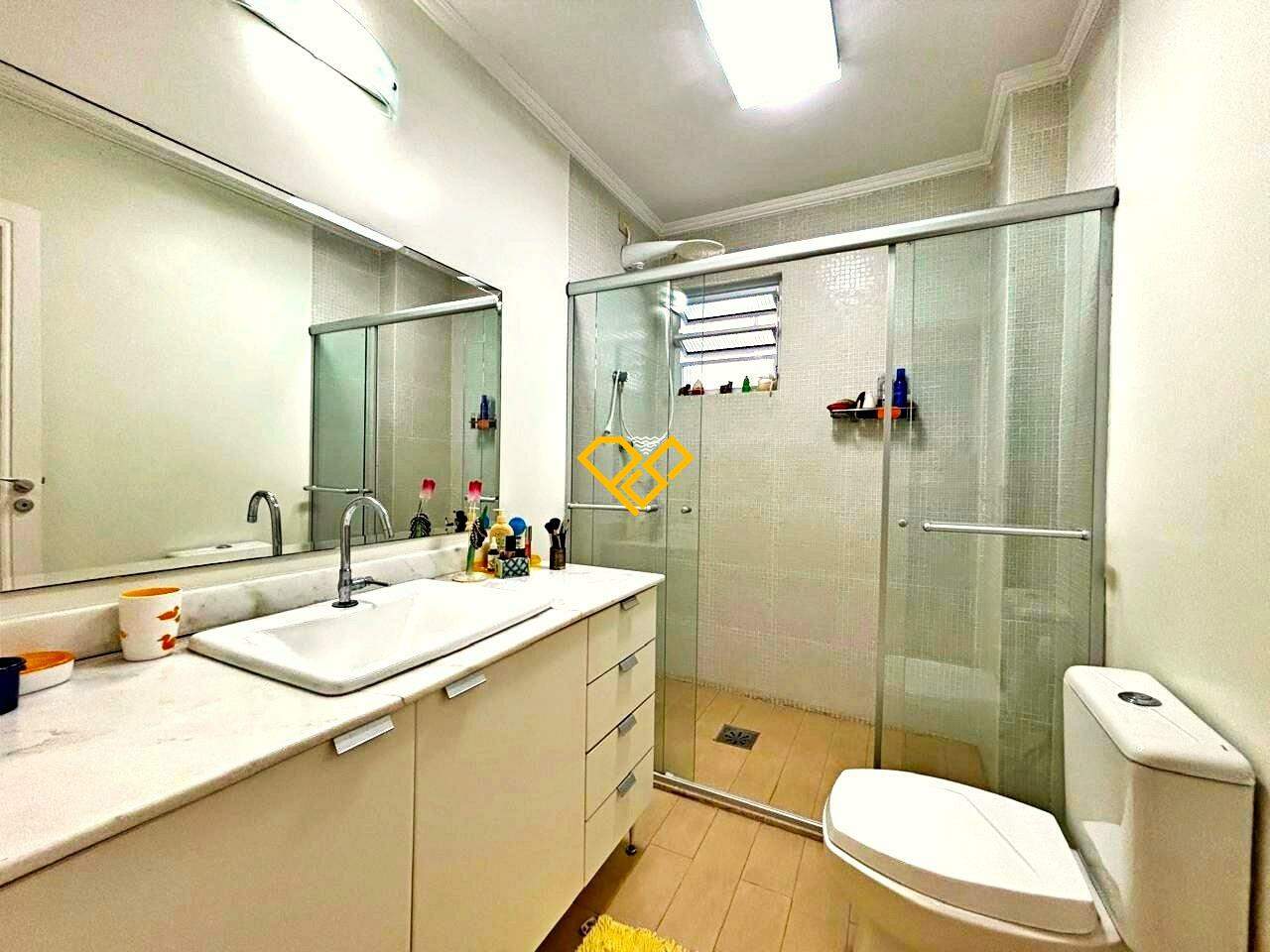 Apartamento à venda no Gonzaga: Wc social