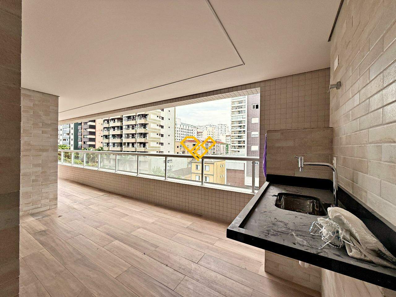 Garden à venda no Aparecida: Varanda