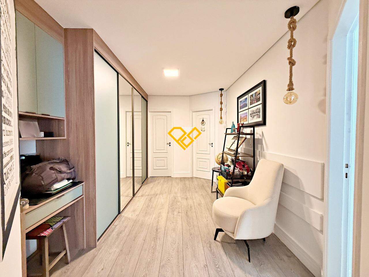 Apartamento à venda no Gonzaga: Hall íntimo