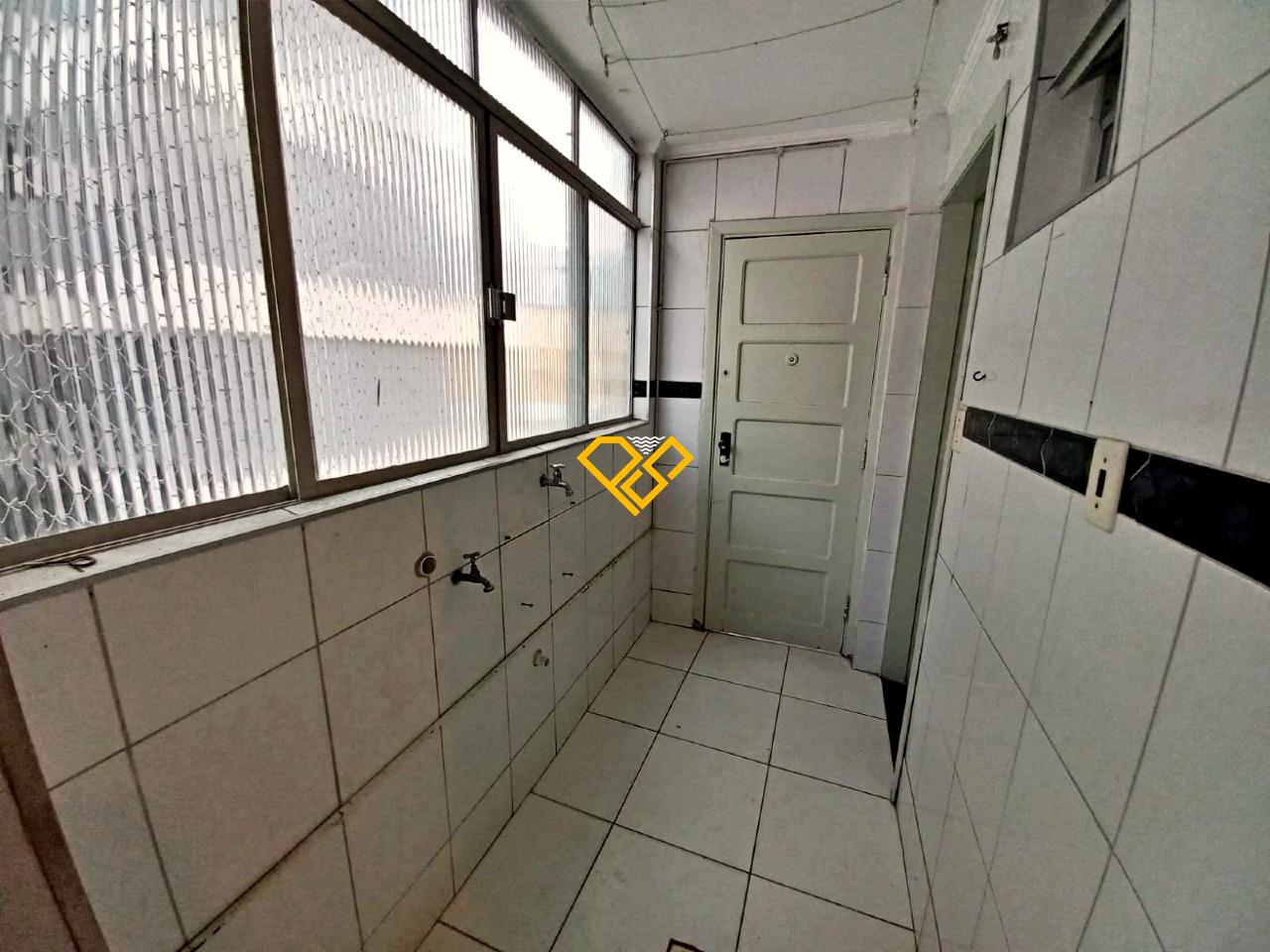 Apartamento à venda no Gonzaga: Área de serviço