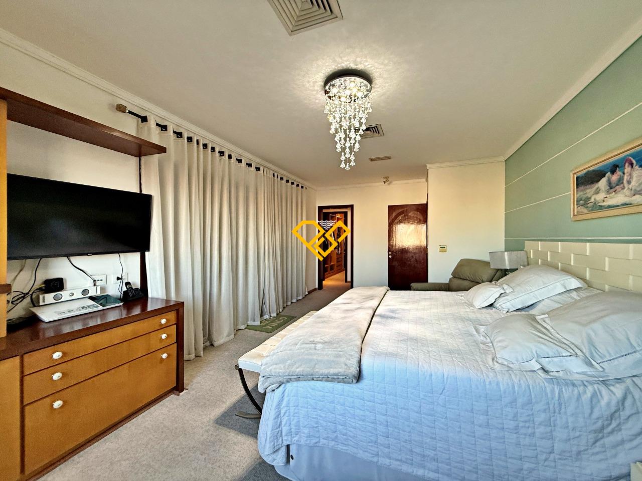 Casa à venda no Santa Terezinha: Dormitório 4 - suíte master