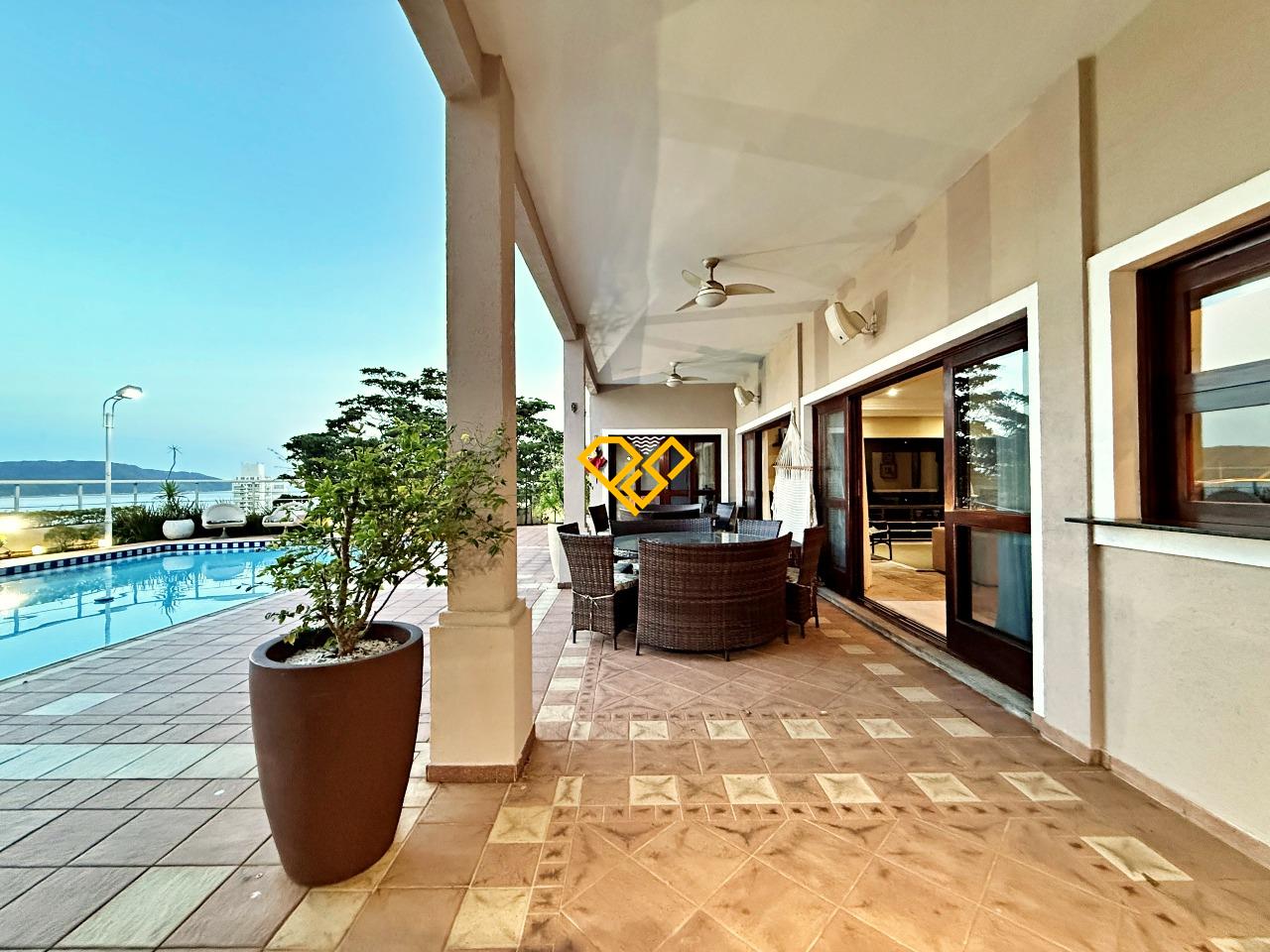 Casa à venda no Santa Terezinha: Piscina