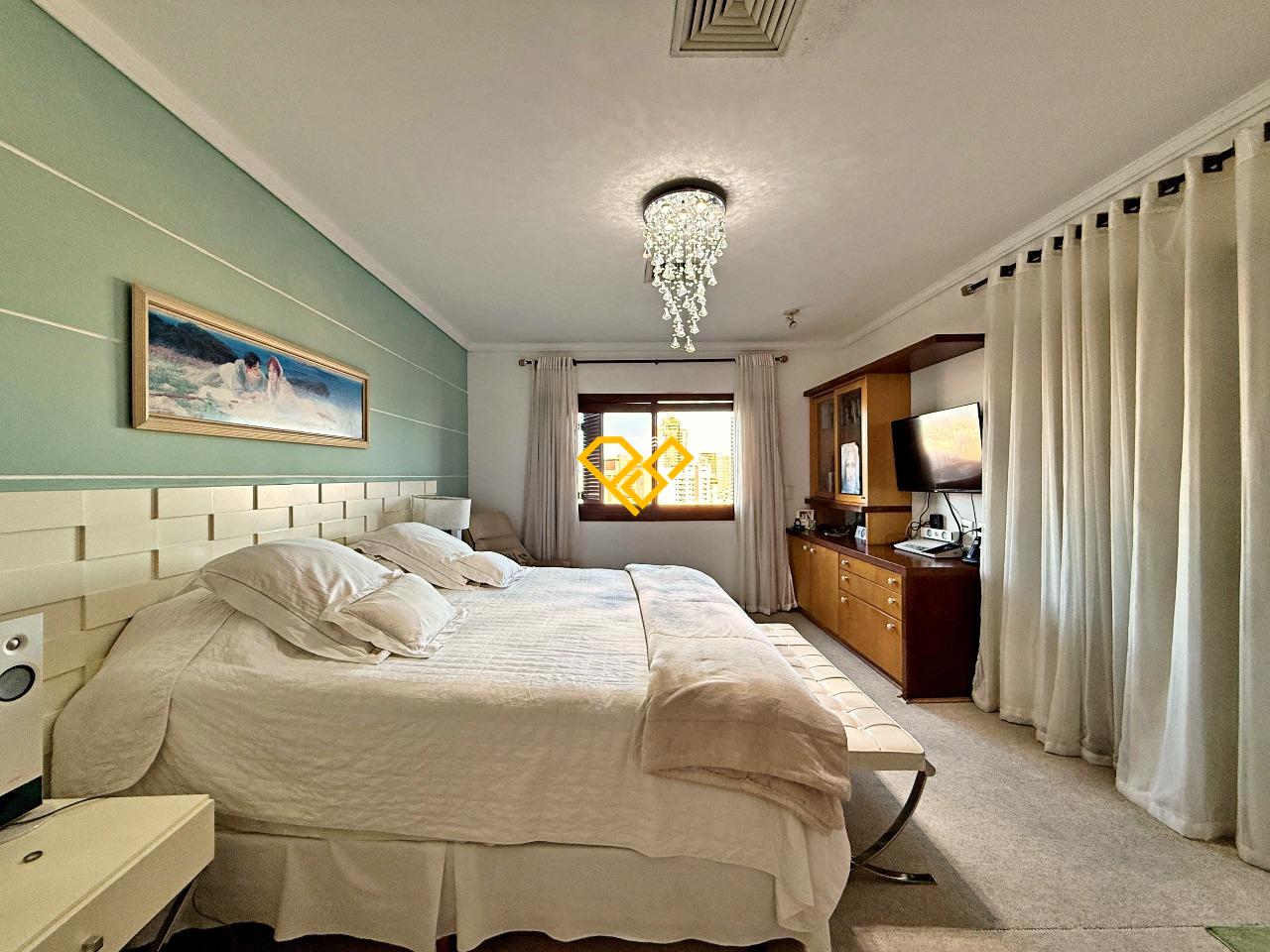 Casa à venda no Santa Terezinha: Dormitório 4 - suíte master