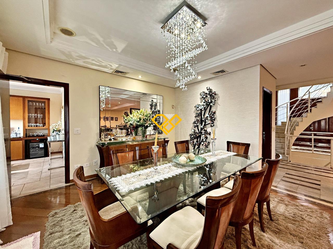 Casa à venda no Santa Terezinha: Sala térreo