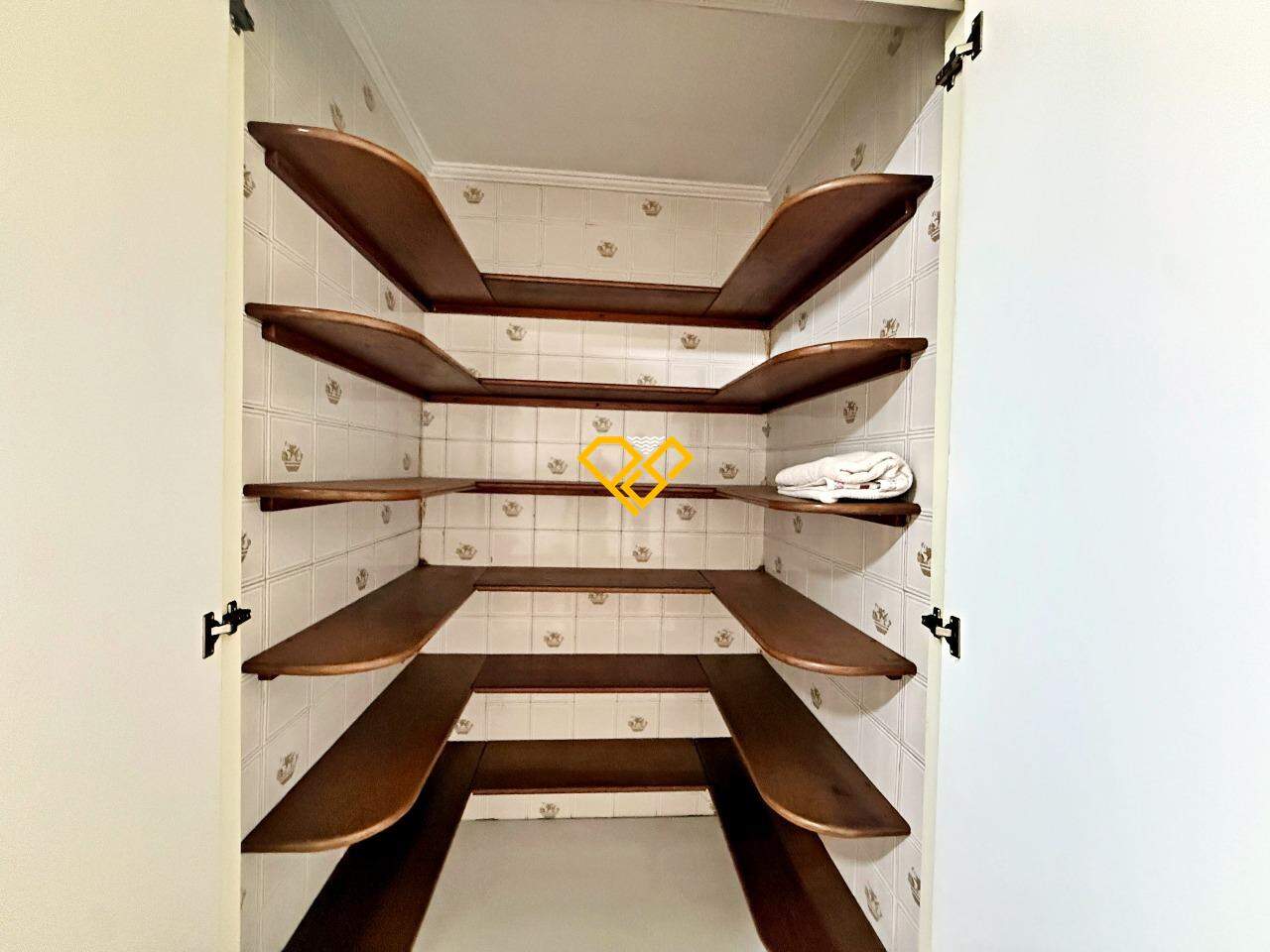 Apartamento à venda no Boqueirão: Despensa