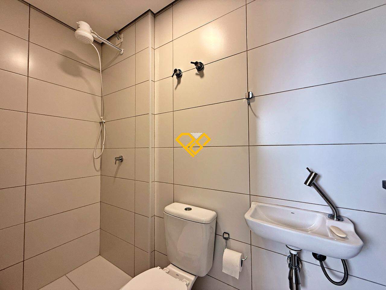 Apartamento à venda no Aparecida: Wc de serviço