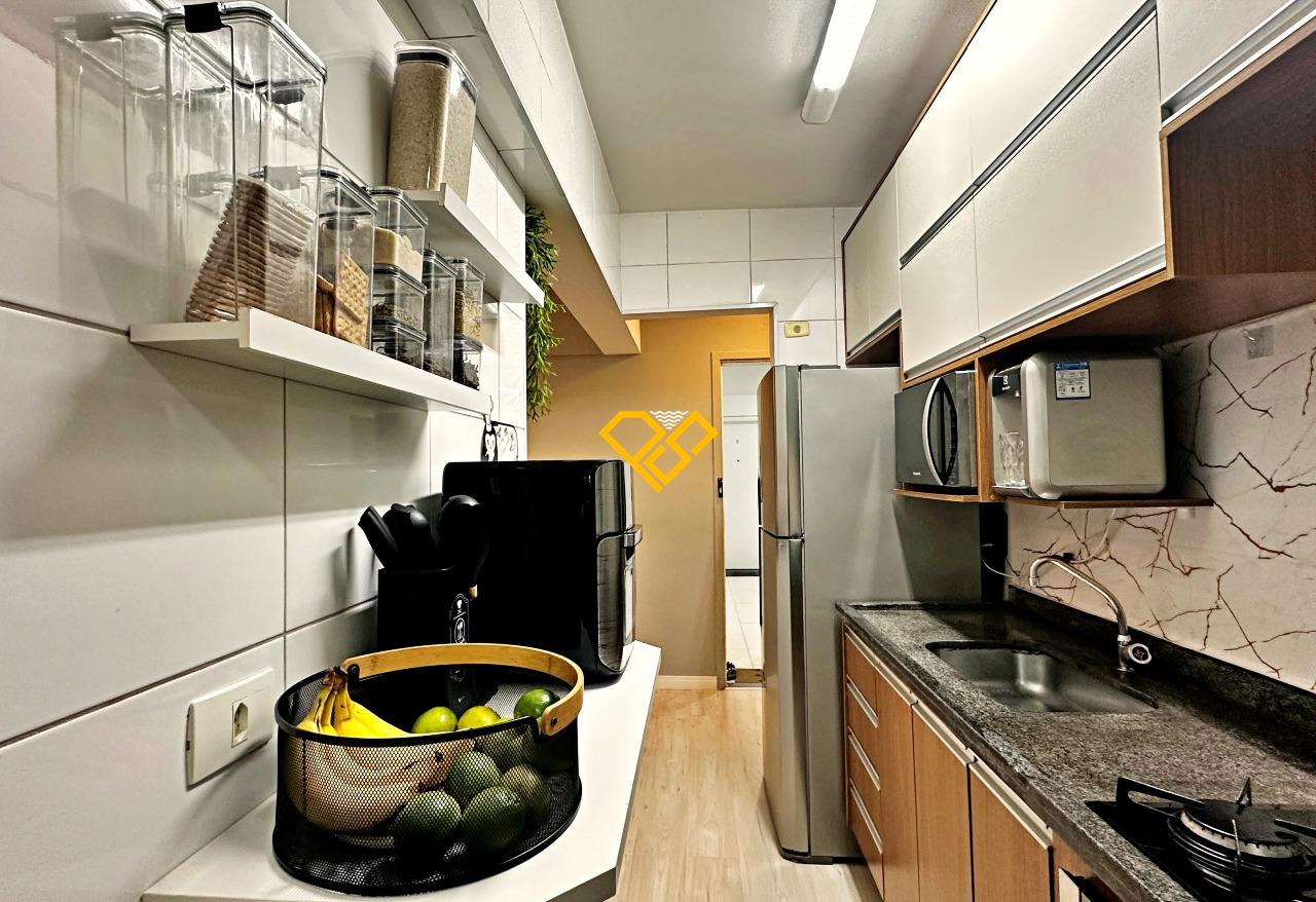 Apartamento à venda no Encruzilhada: Cozinha