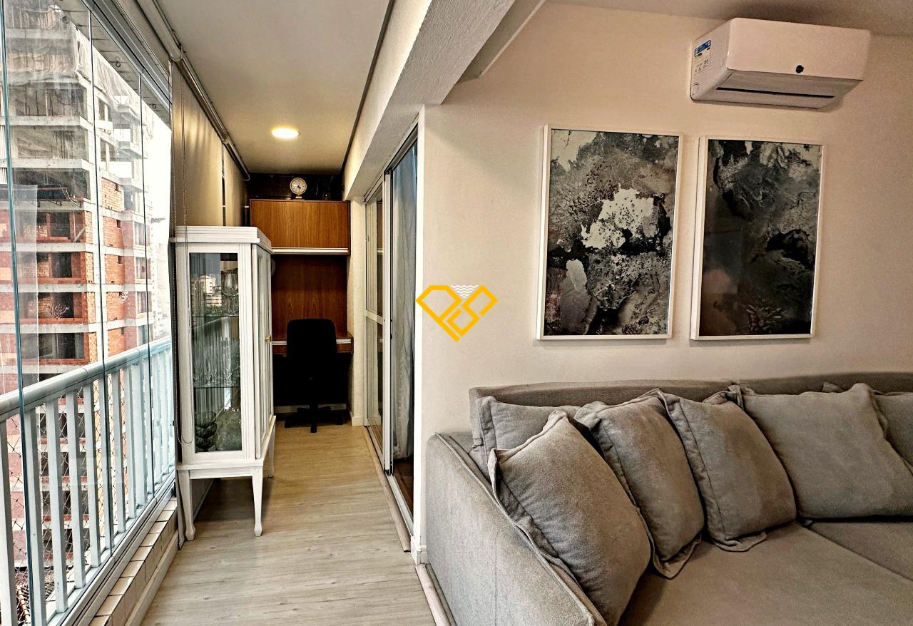 Apartamento à venda no Encruzilhada: Varanda