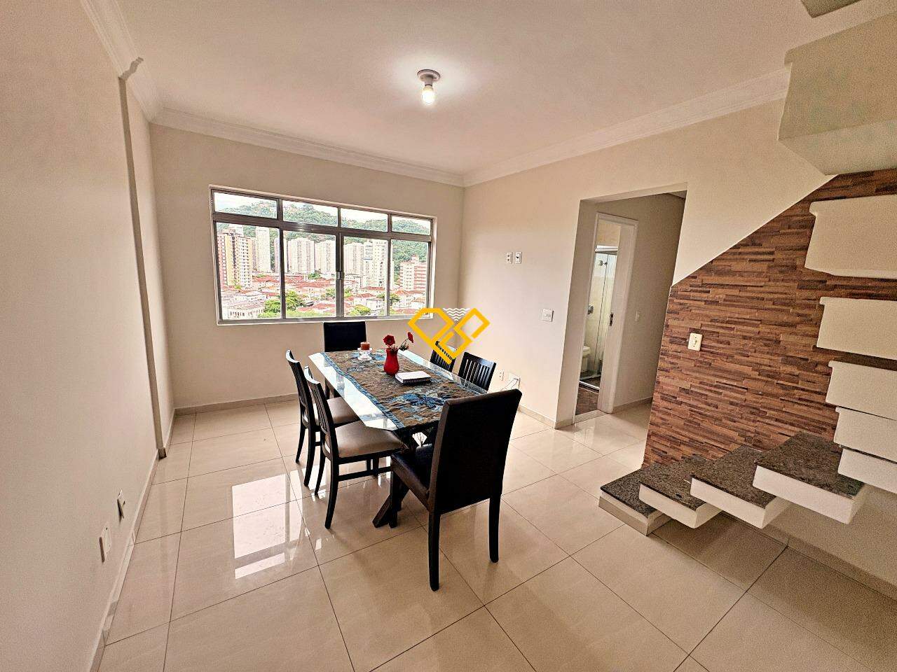 Cobertura à venda no Vila Belmiro: Sala 1° andar