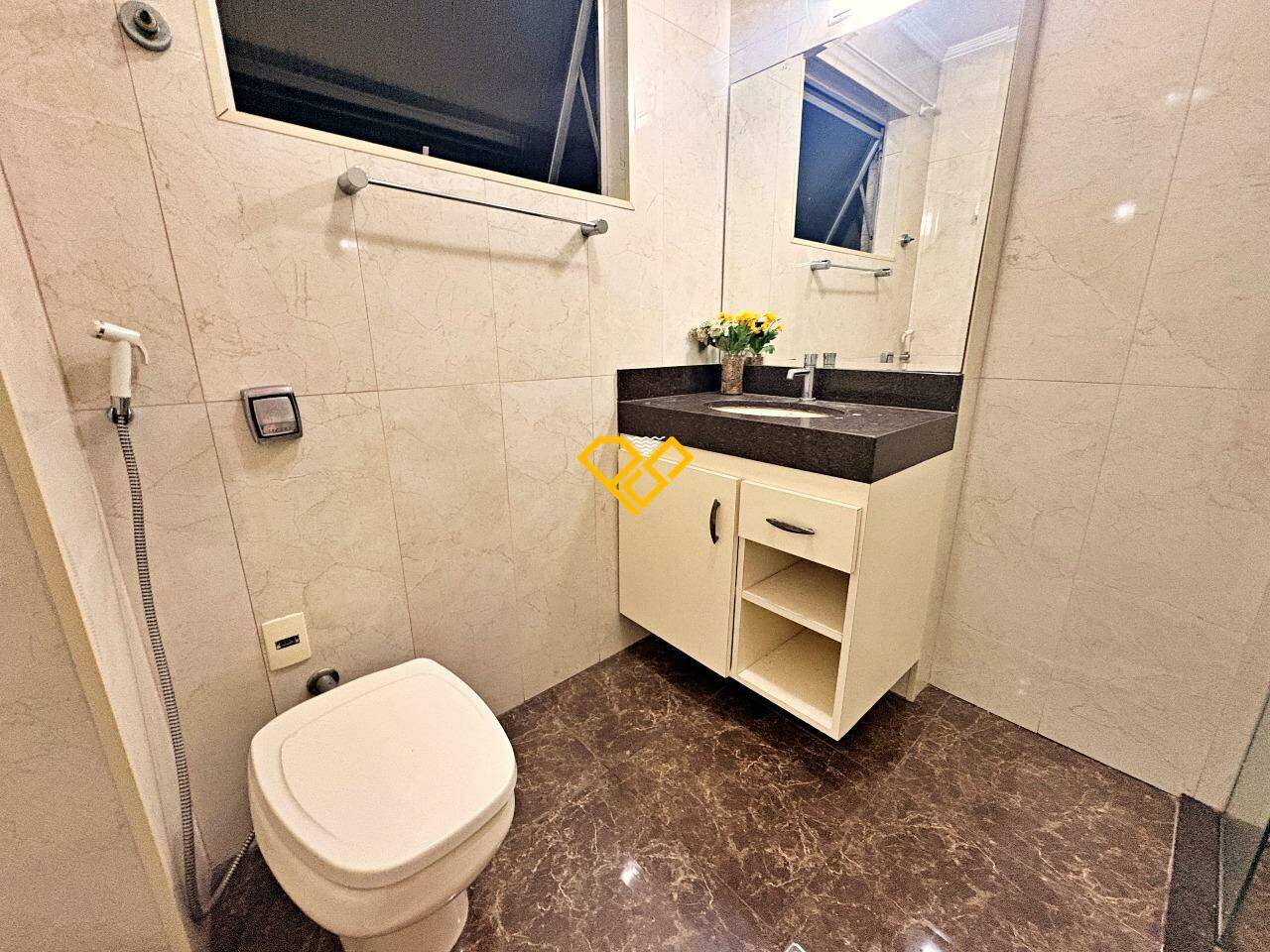 Cobertura à venda no Vila Belmiro: Wc suíte