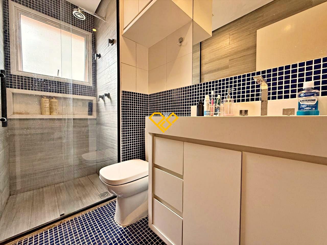 Apartamento para aluguel no Ponta da Praia: Wc suíte