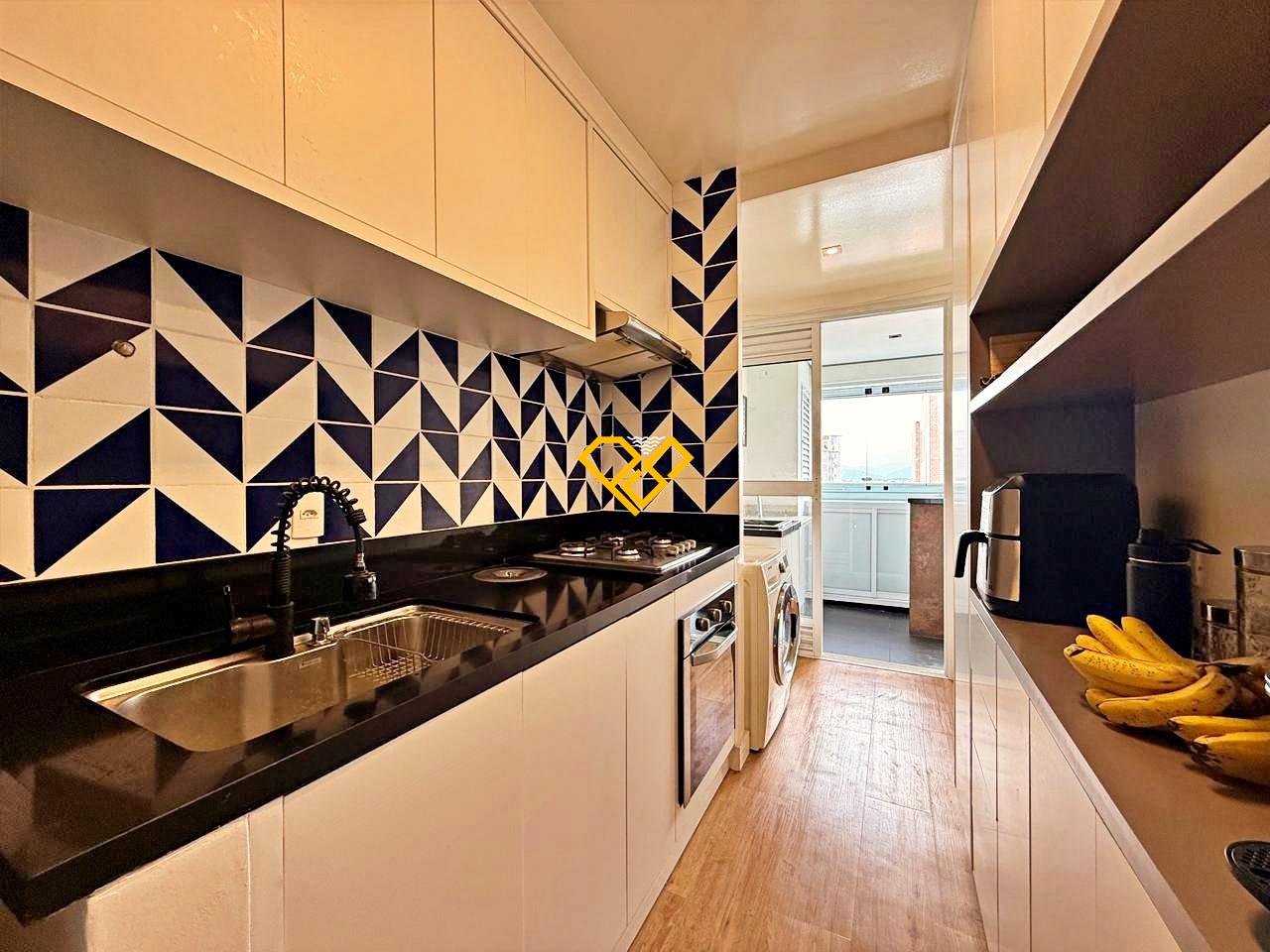 Apartamento para aluguel no Ponta da Praia: Cozinha