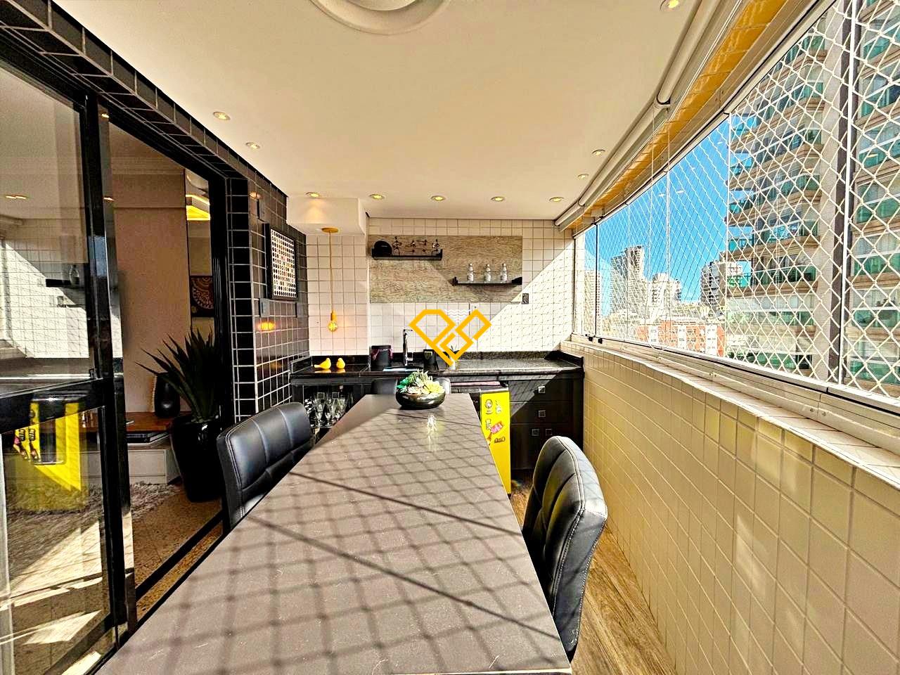 Apartamento à venda no Pompéia: Varanda