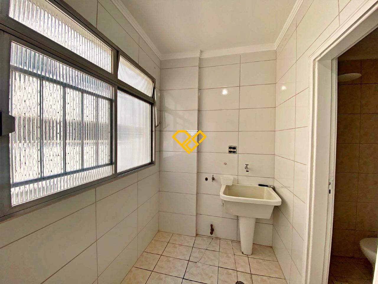 Apartamento à venda no Gonzaga: Área de serviço