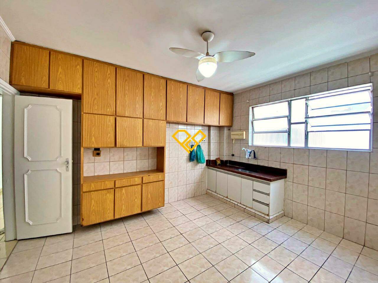 Apartamento à venda no Gonzaga: Cozinha