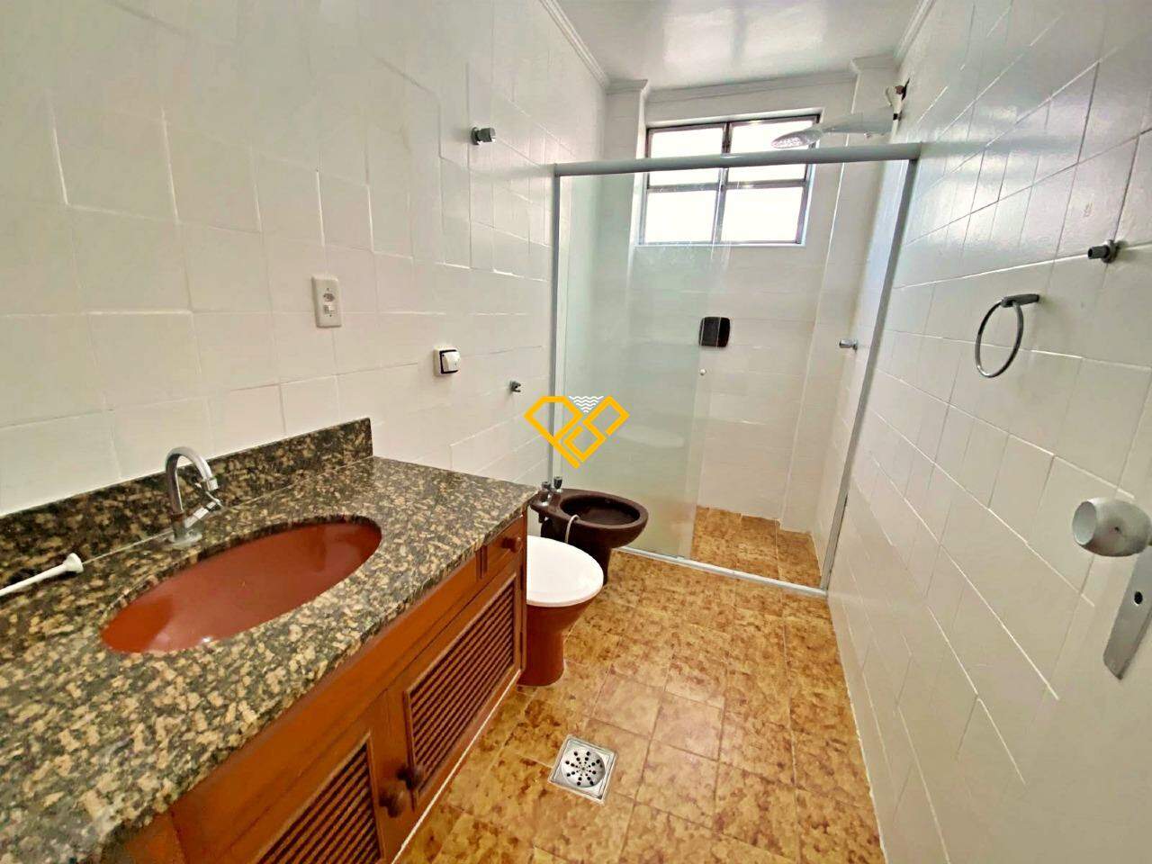 Apartamento à venda no Gonzaga: Wc social