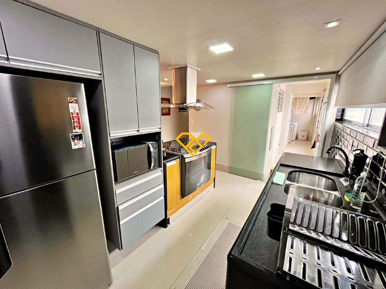 Apartamento para aluguel no Gonzaga: Cozinha