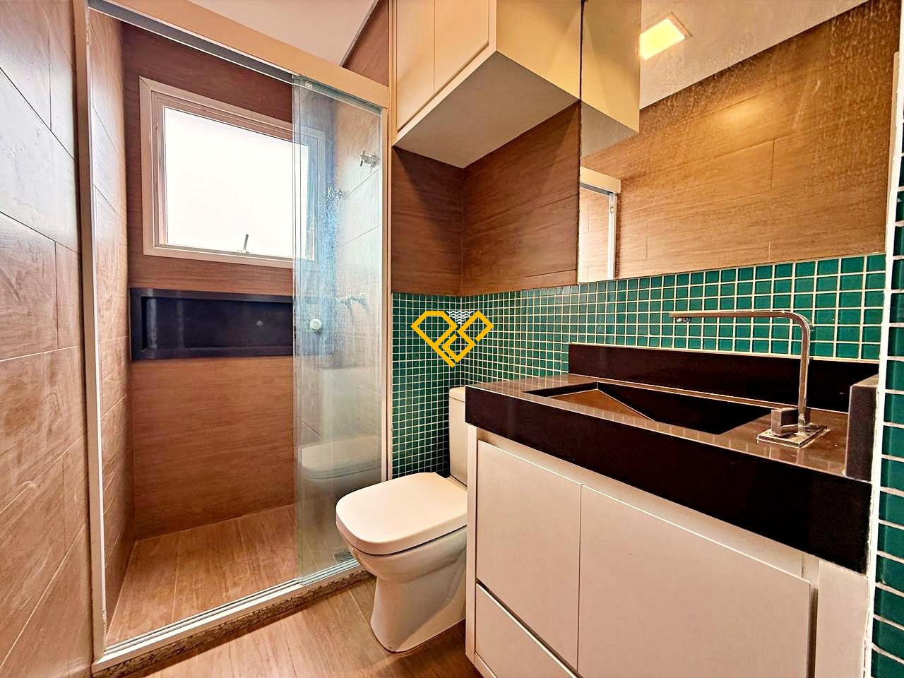 Apartamento à venda no Ponta da Praia: Wc social