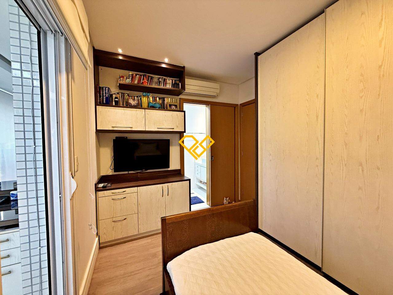 Apartamento à venda no Embaré: Suíte 2