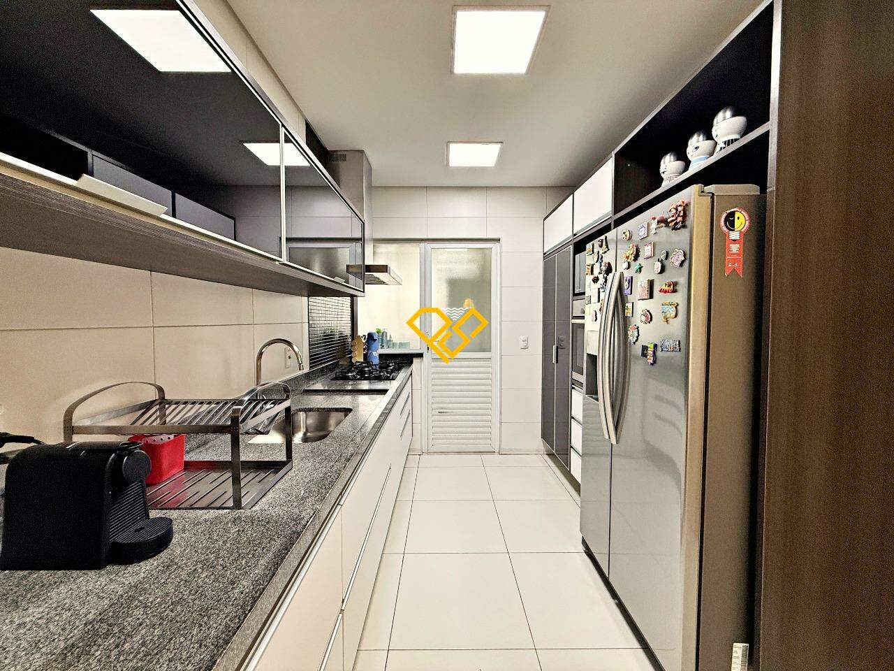 Apartamento à venda no Embaré: Cozinha