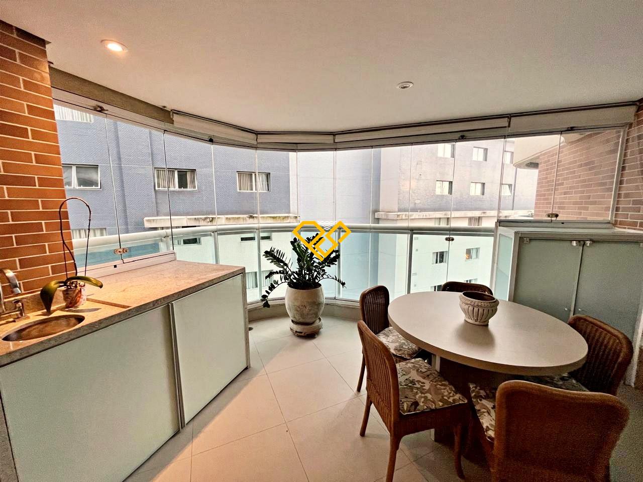 Apartamento para aluguel no Pompéia: Varanda