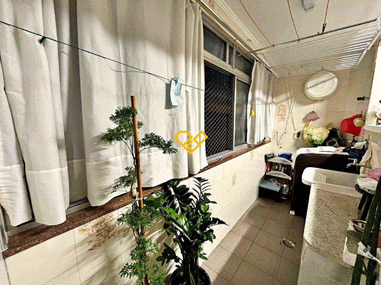 Apartamento à venda no Campo Grande: Área de serviço