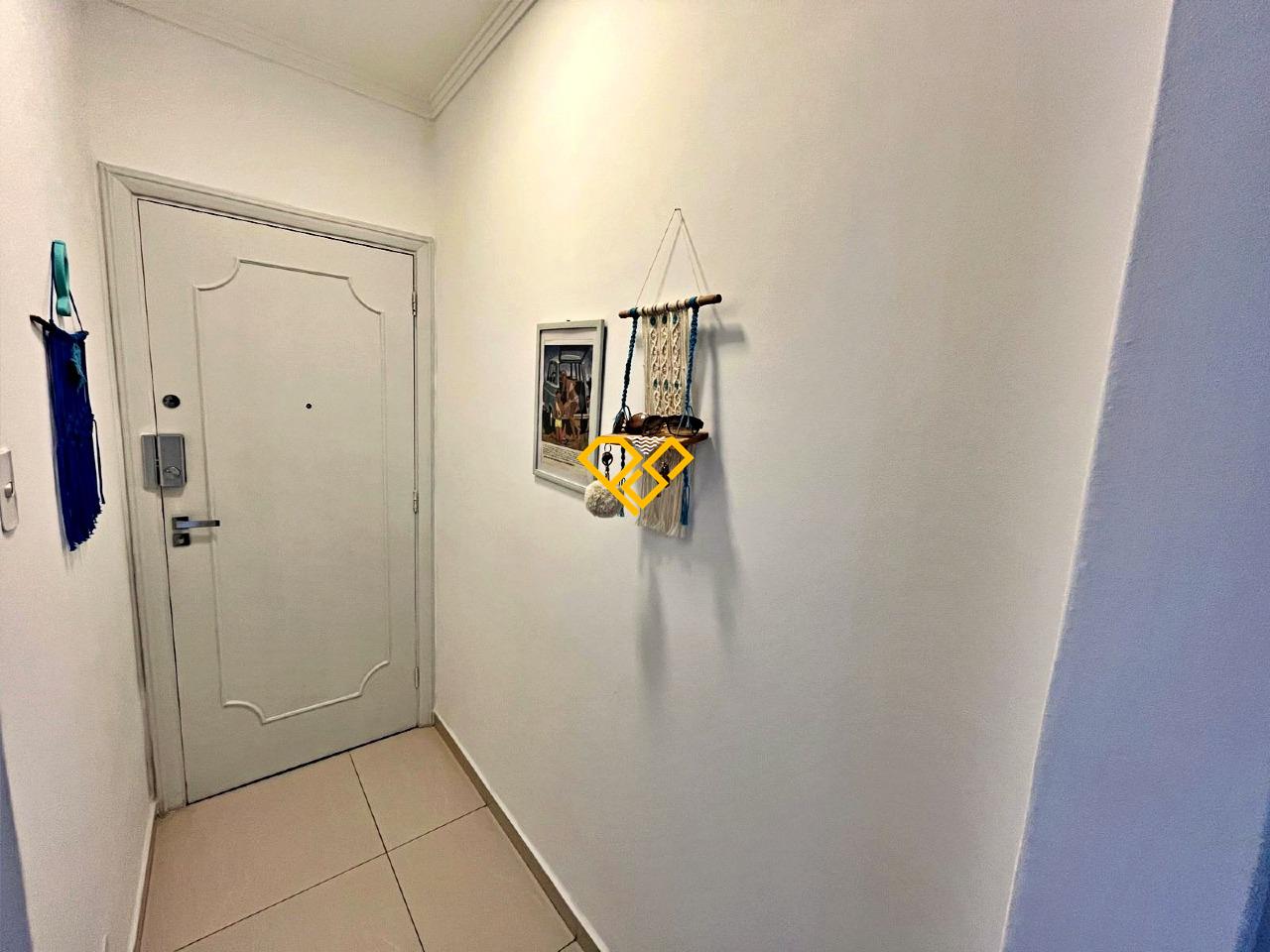 Apartamento à venda no Gonzaga: Entrada