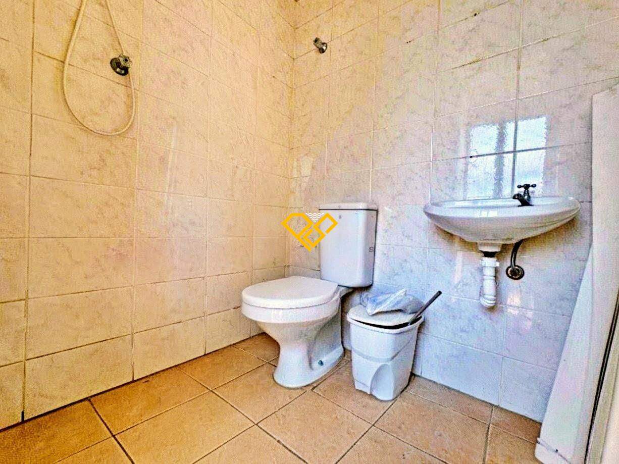 Apartamento à venda no Embaré: Wc de serviço
