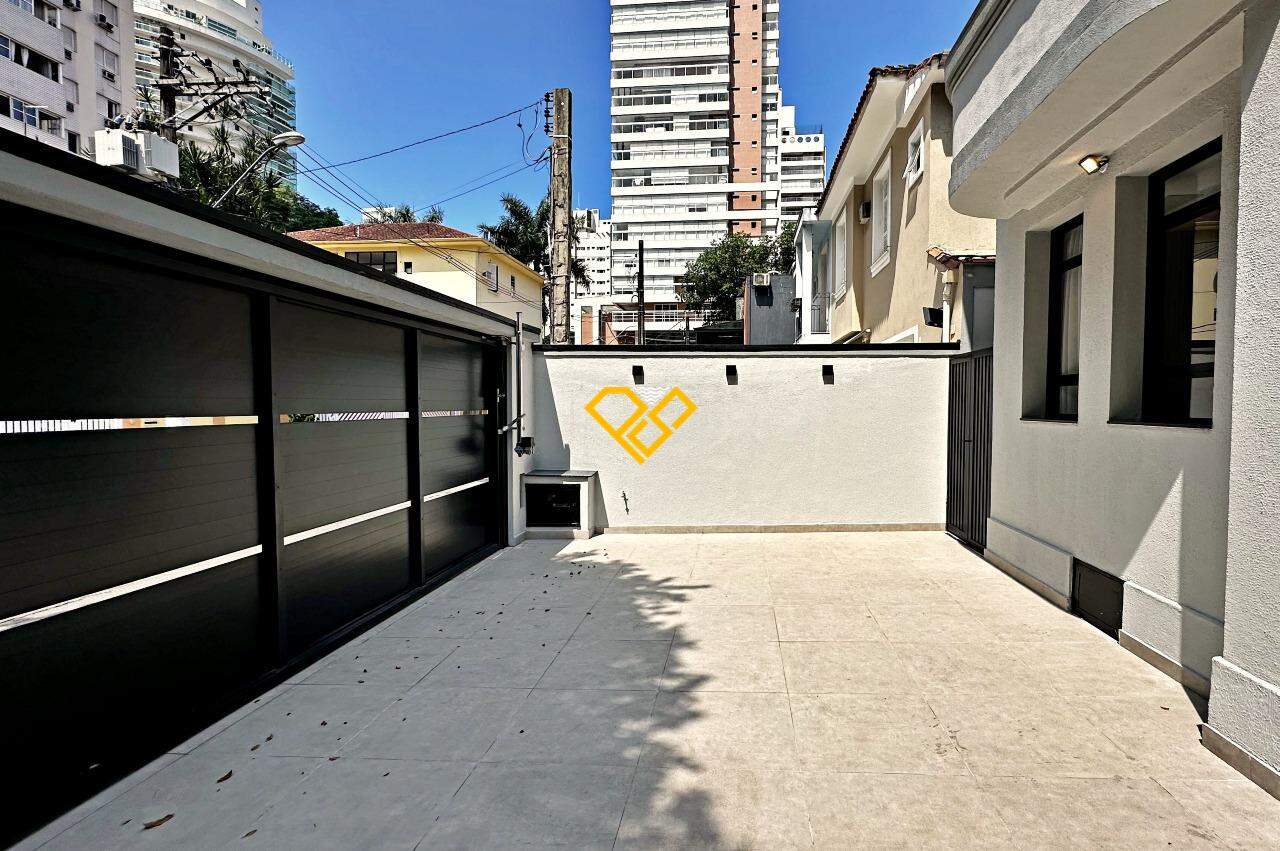Sobrado para aluguel no Gonzaga: Garagem