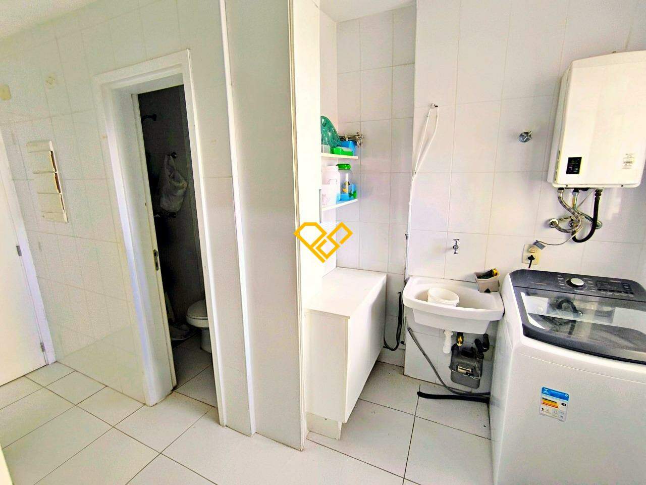 Apartamento à venda no Marapé: Área de serviço