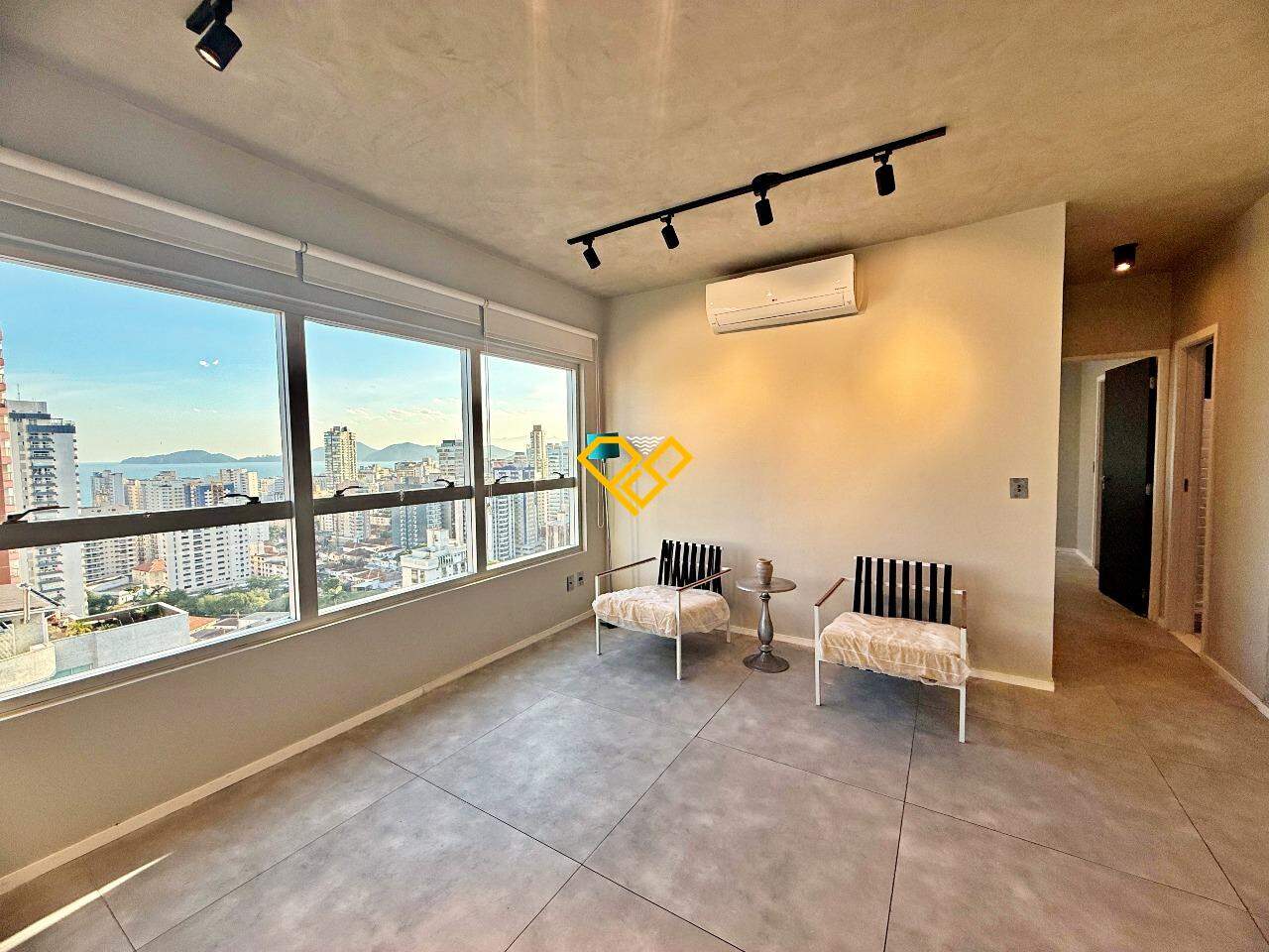 Apartamento à venda no Embaré: Sala