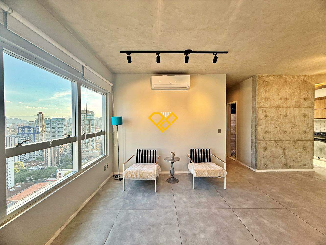 Apartamento à venda no Embaré: Sala