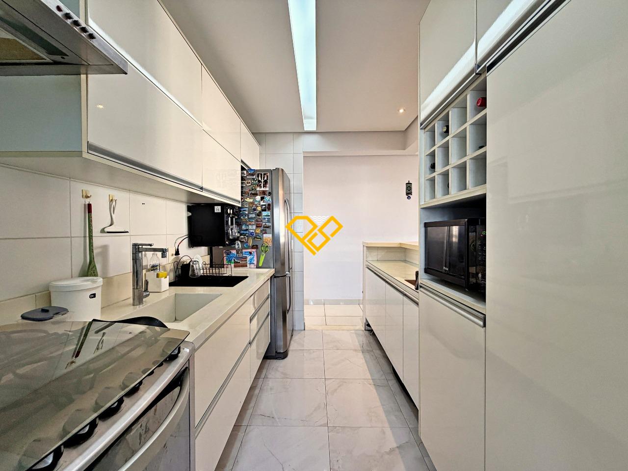 Apartamento à venda no Ponta da Praia: Cozinha