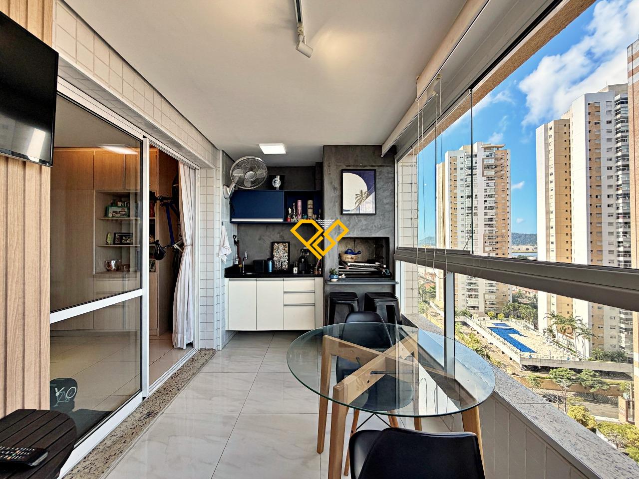 Apartamento à venda no Ponta da Praia: Varanda