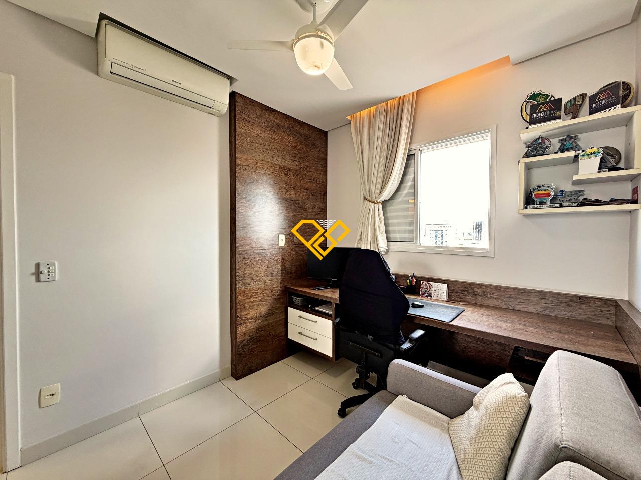 Apartamento à venda no Ponta da Praia: Suíte 2