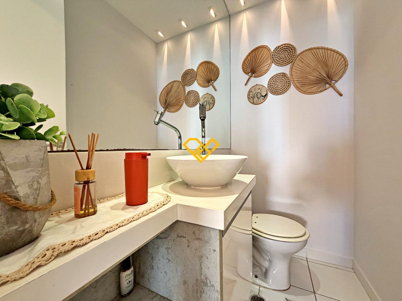 Apartamento à venda no Ponta da Praia: Lavabo