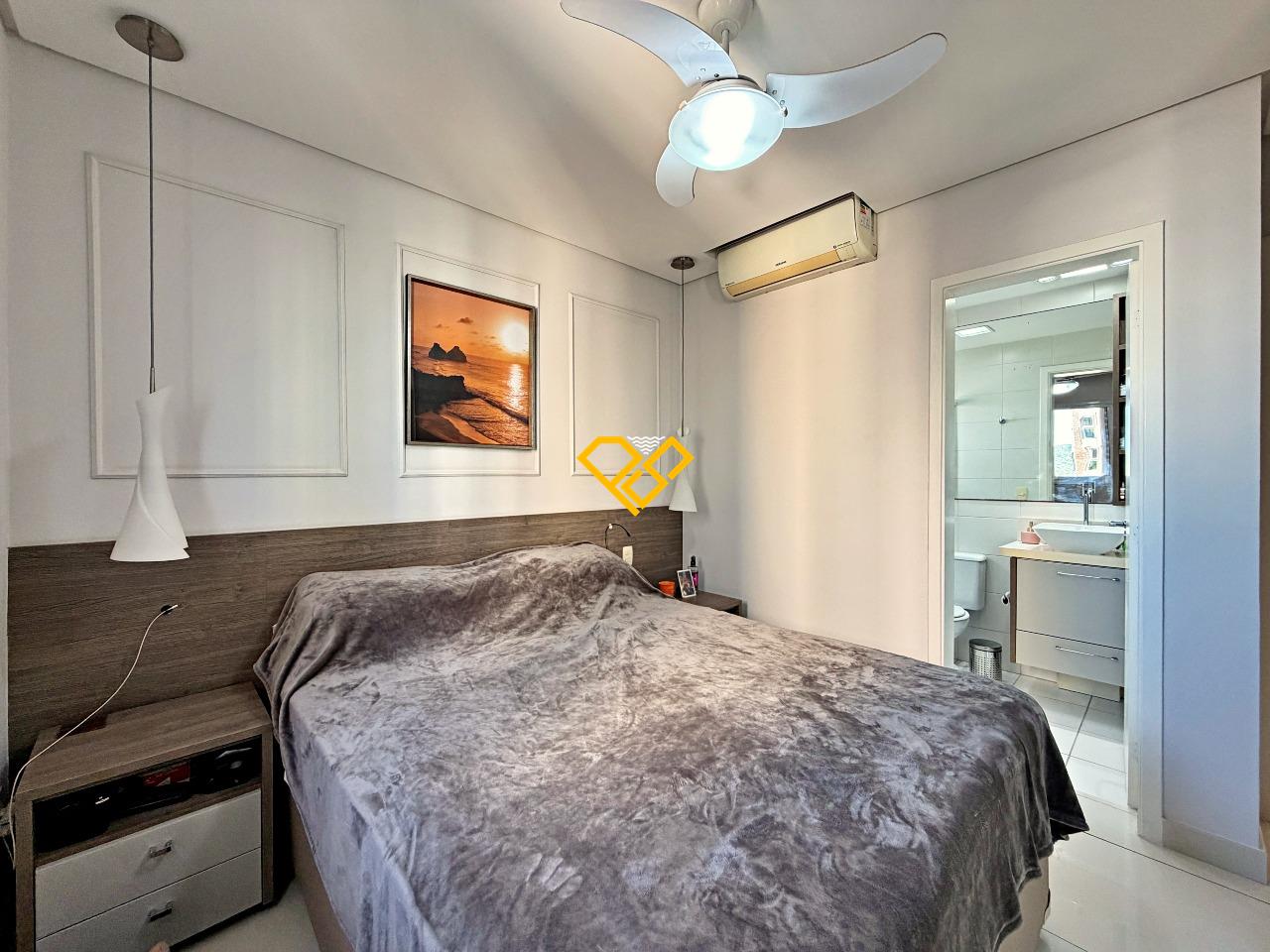 Apartamento à venda no Ponta da Praia: Suíte 1