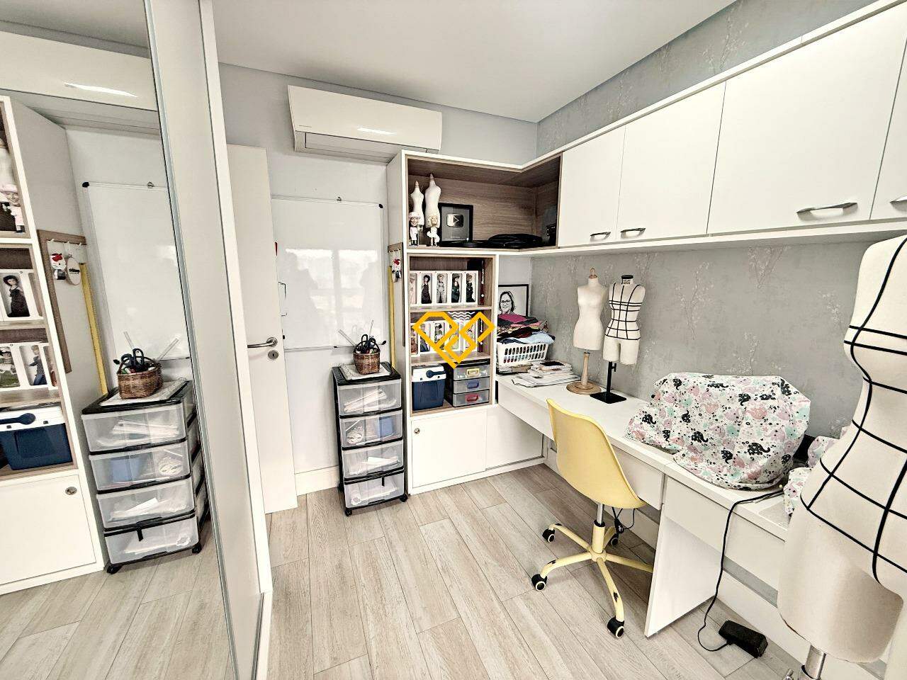 Apartamento à venda no Embaré: Dormitório 3