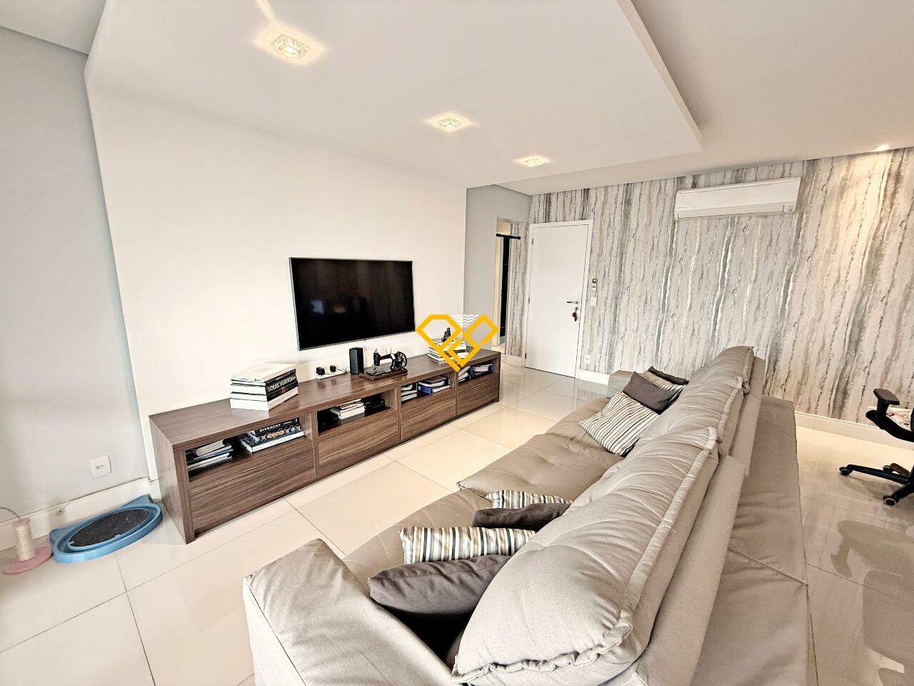 Apartamento à venda no Embaré: Sala