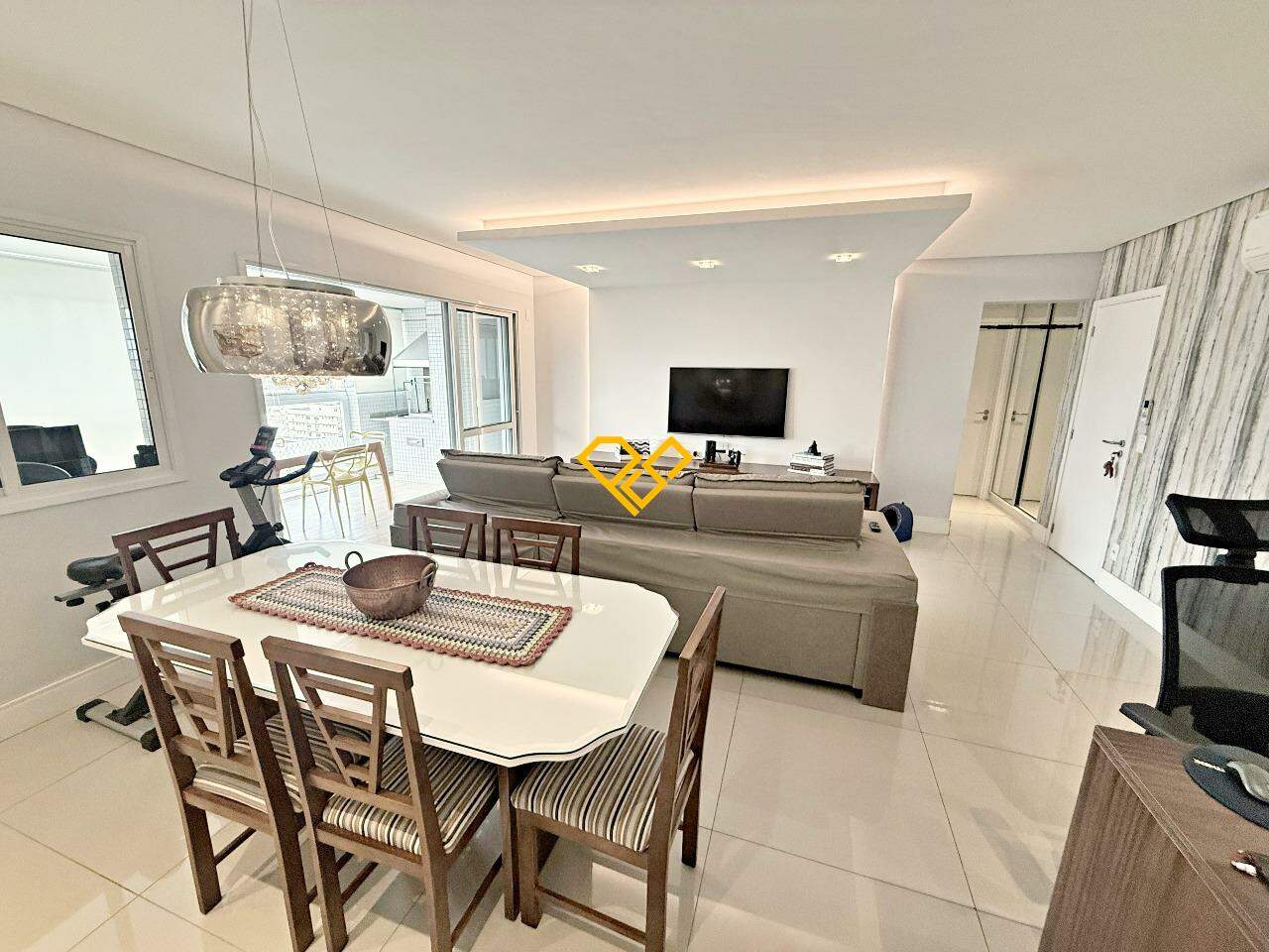 Apartamento à venda no Embaré: Sala