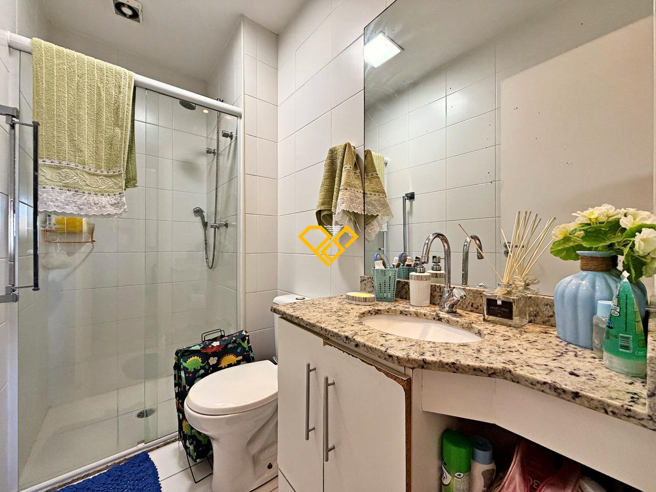 Apartamento à venda no Ponta da Praia: Wc social