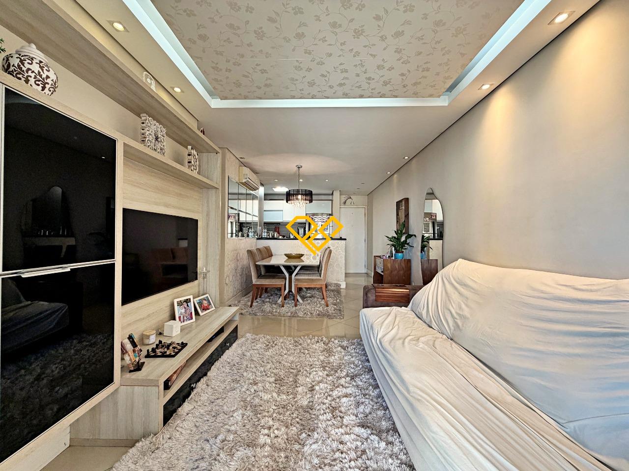 Apartamento à venda no Ponta da Praia: Sala