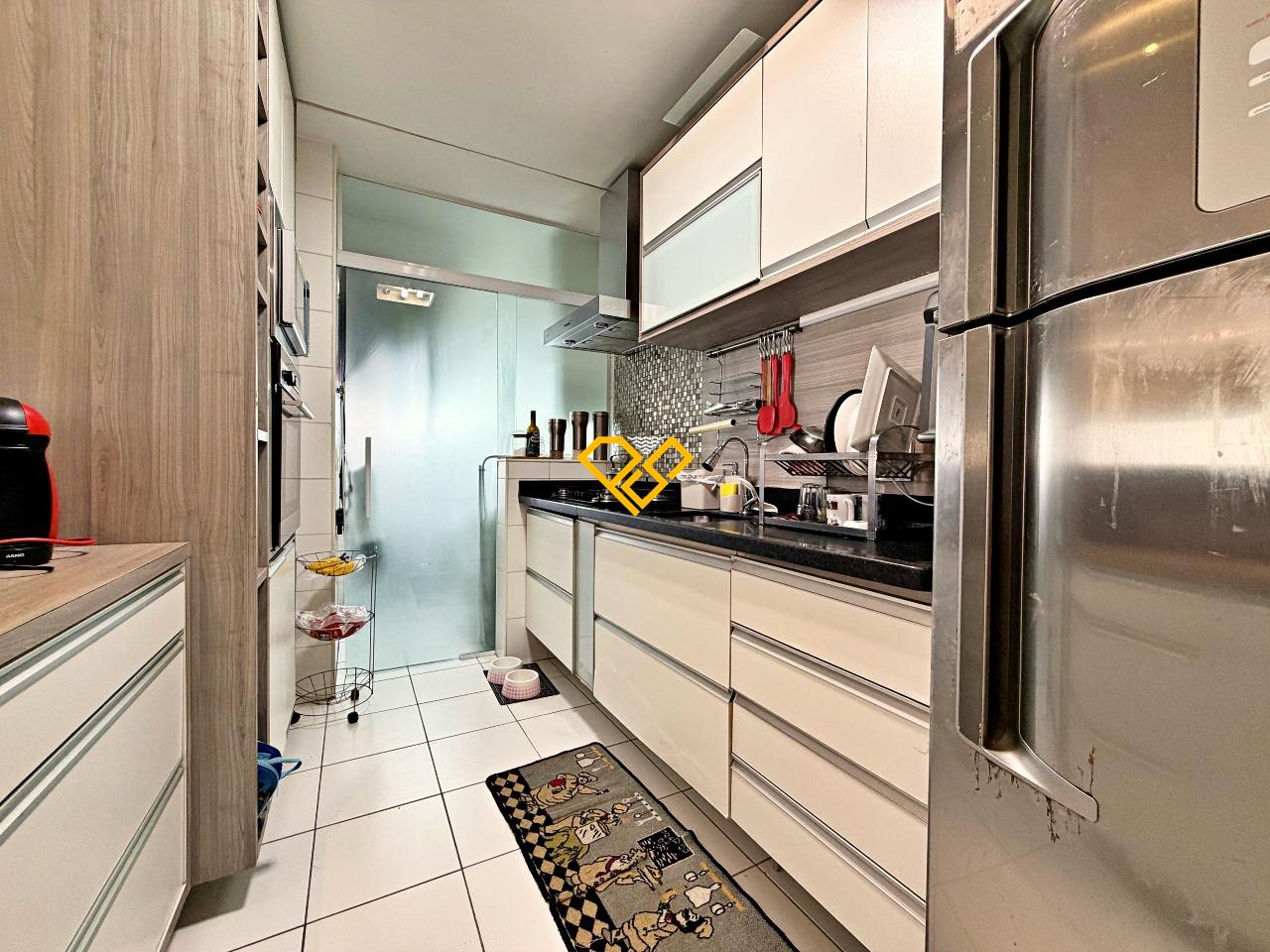 Apartamento à venda no Ponta da Praia: Cozinha