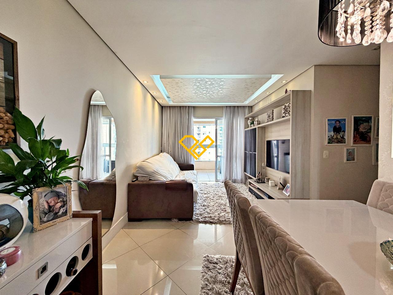 Apartamento à venda no Ponta da Praia: Sala