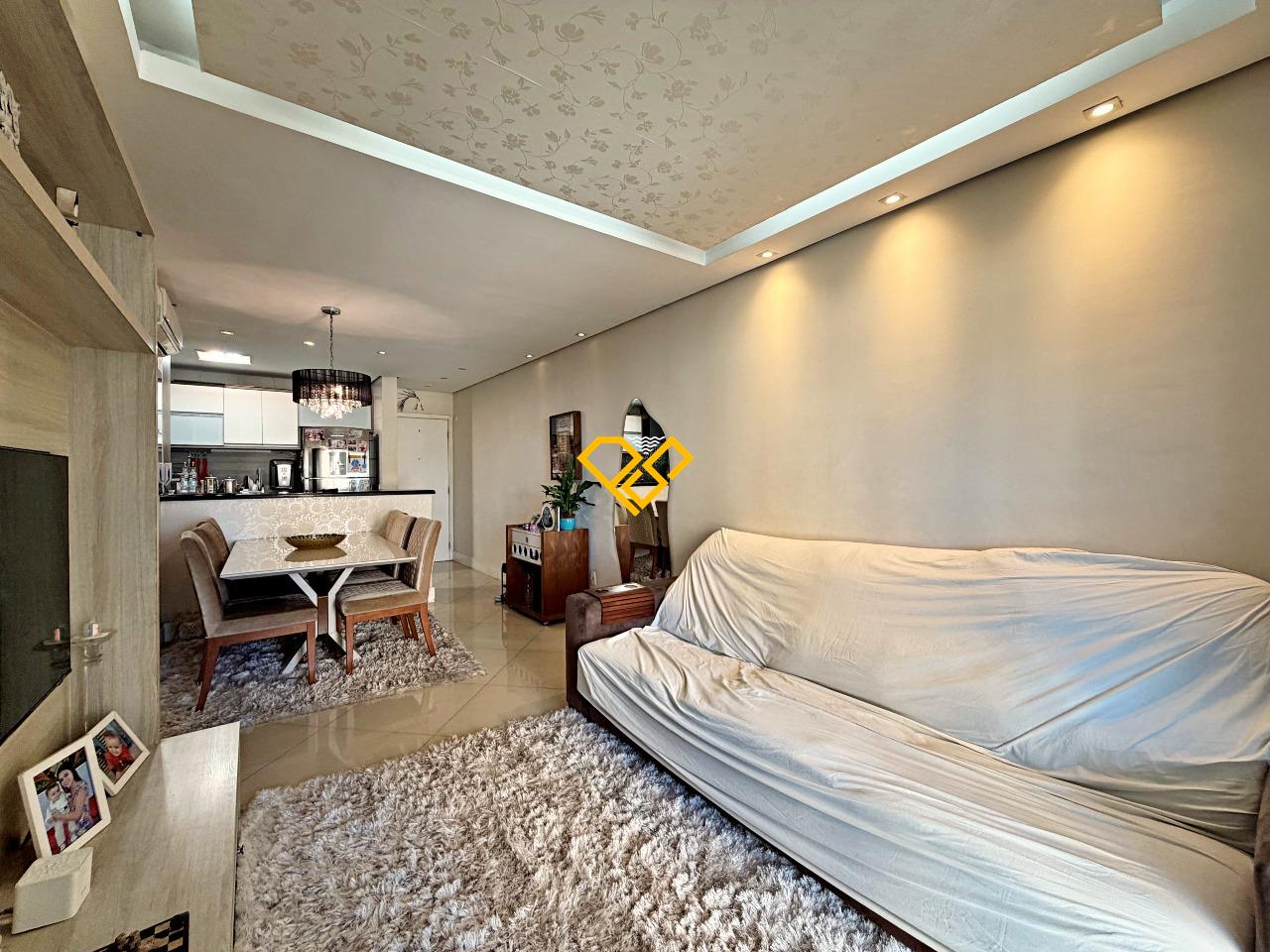 Apartamento à venda no Ponta da Praia: Sala