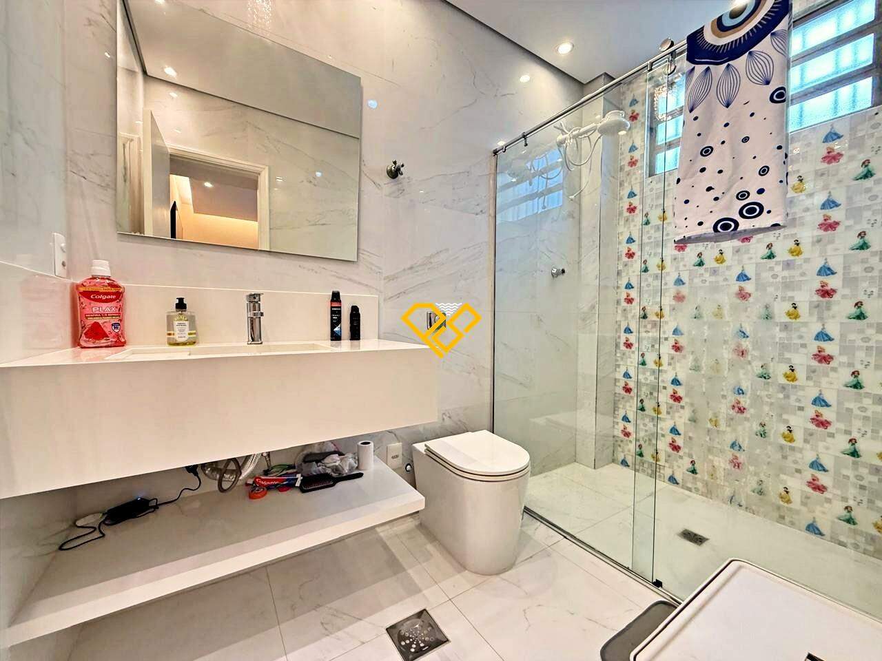 Sobreposta Baixa à venda no Aparecida: Wc suíte 2