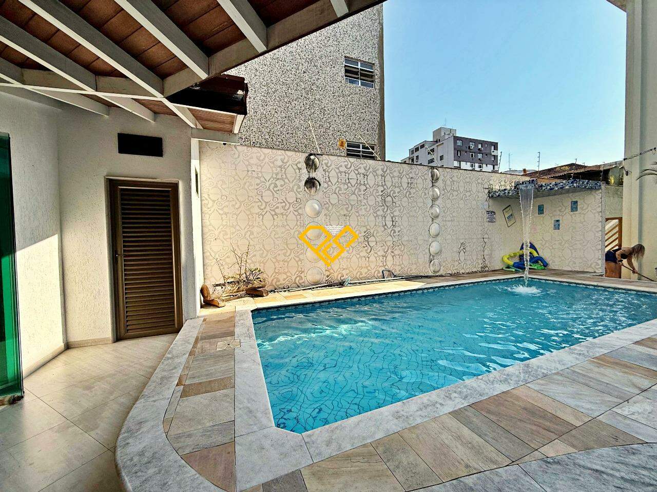 Sobreposta Baixa à venda no Aparecida: Piscina