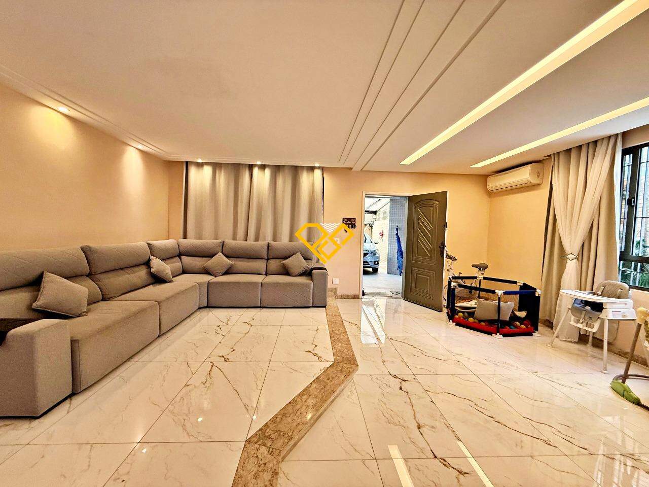 Sobreposta Baixa à venda no Aparecida: Sala