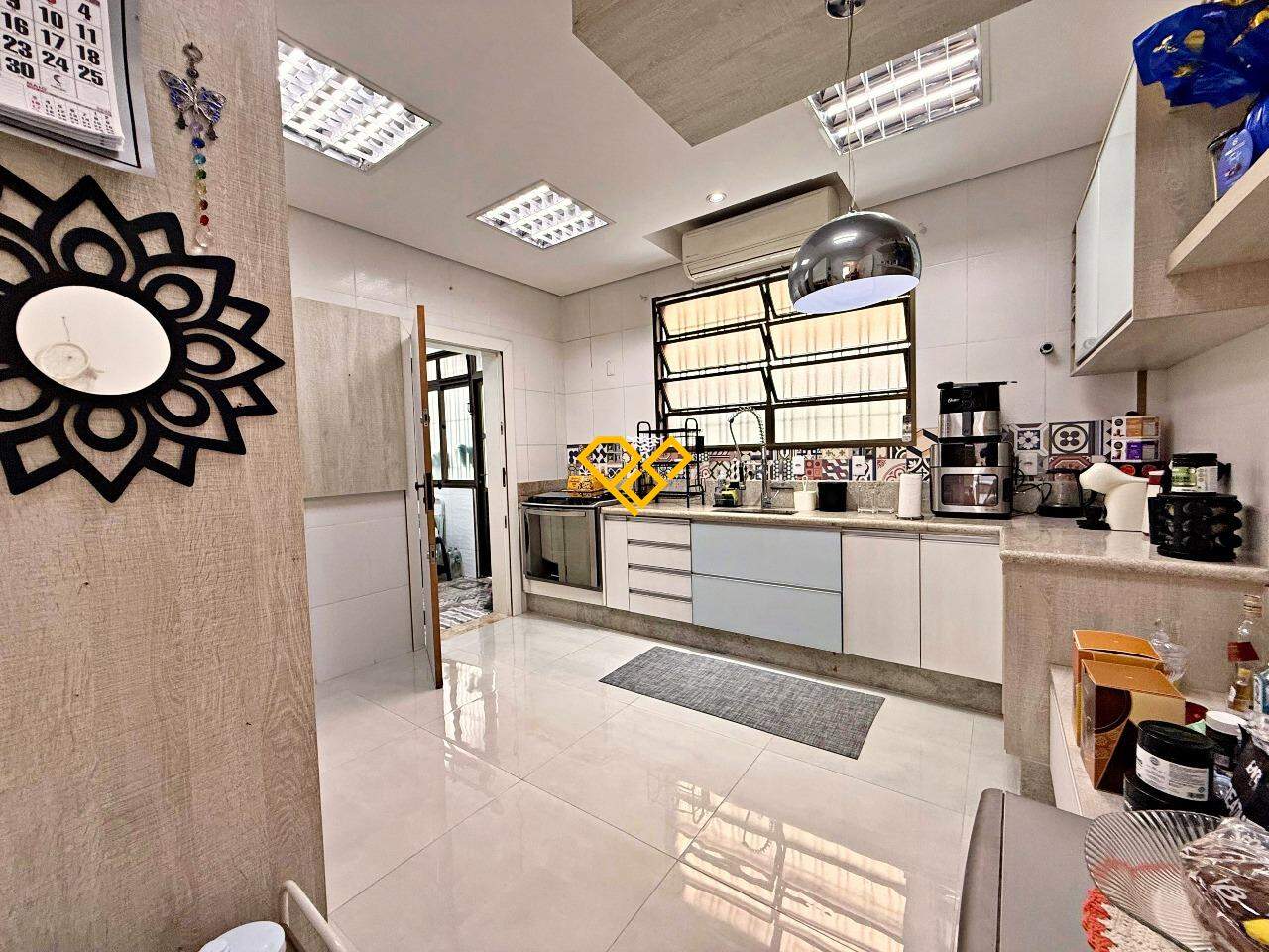 Sobreposta Baixa à venda no Aparecida: Cozinha